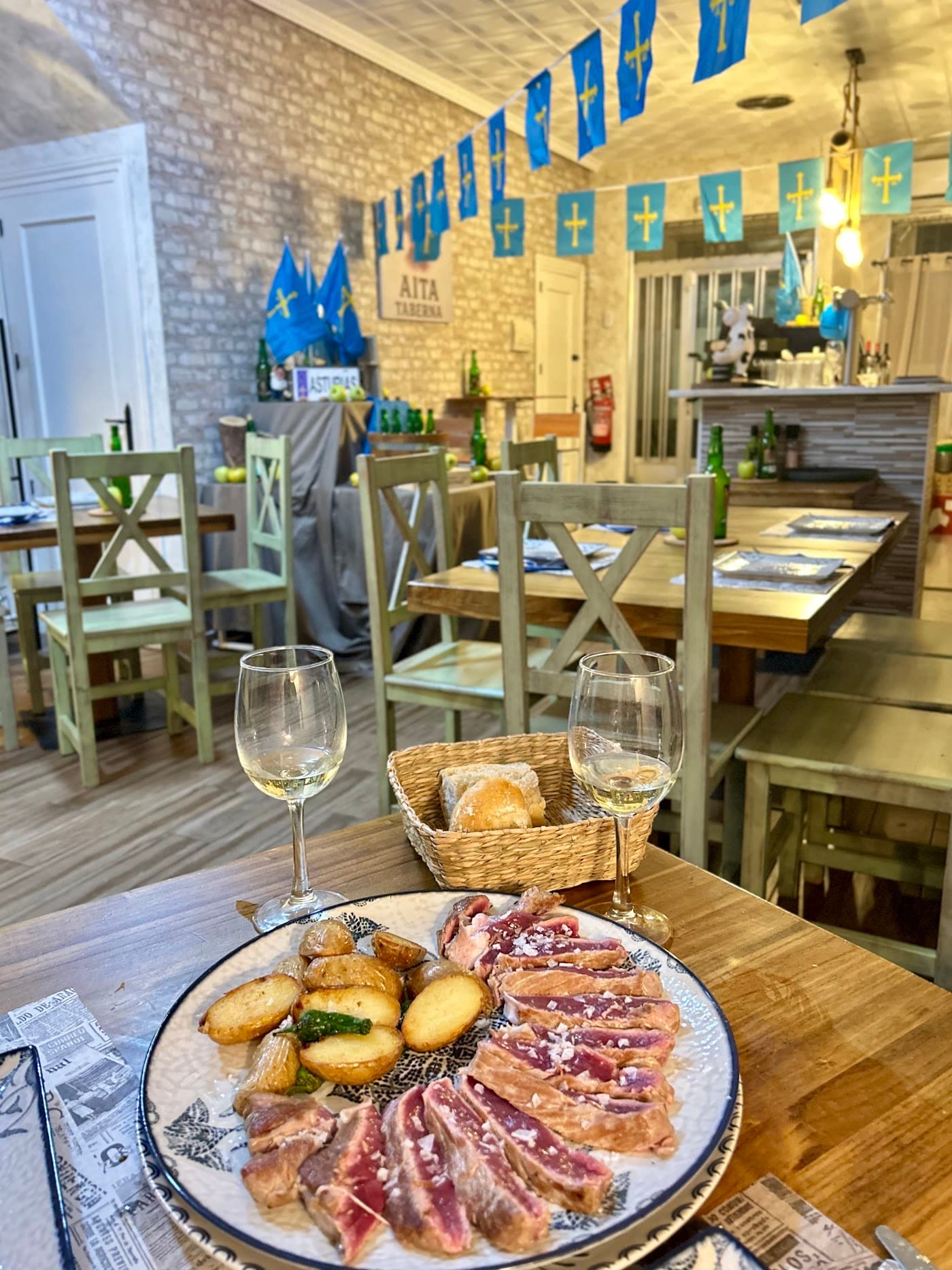 Jornada asturiana — embutidos y sidra